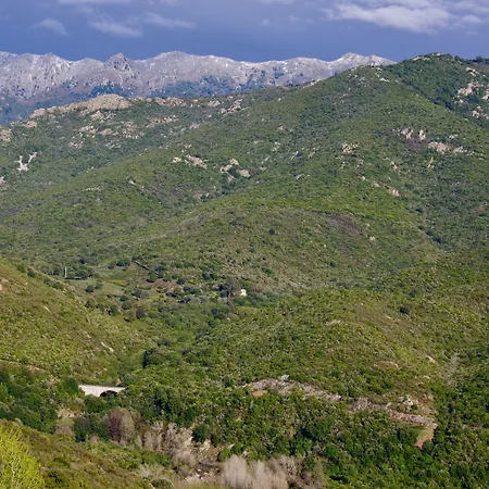 Casa Ib Bed & Breakfast Peri