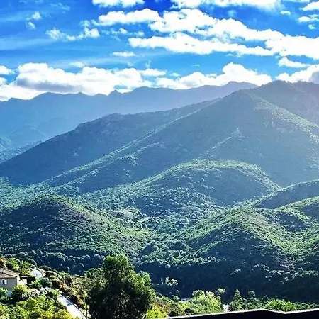 Casa Ib Bed & Breakfast Peri